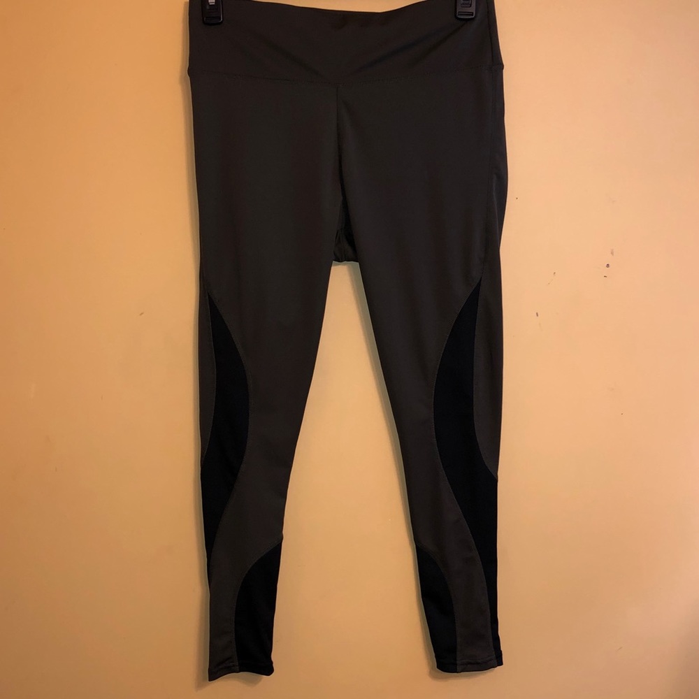 Preloved Leggings B24